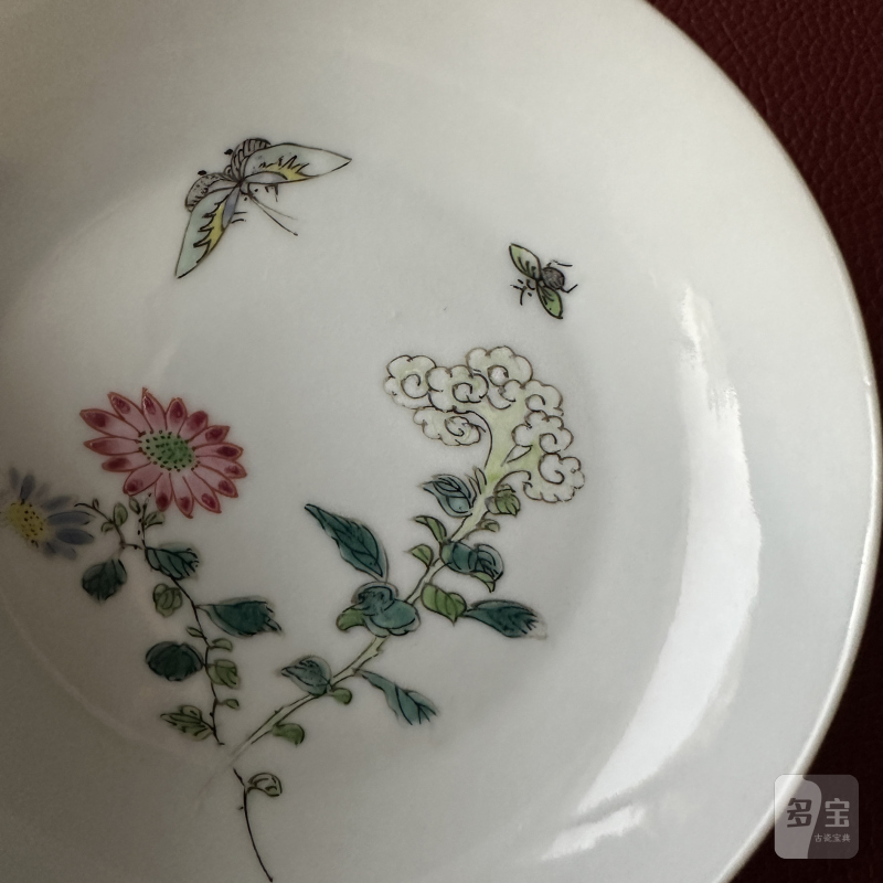 清雍正 粉彩花蝶纹小盘 - 图12